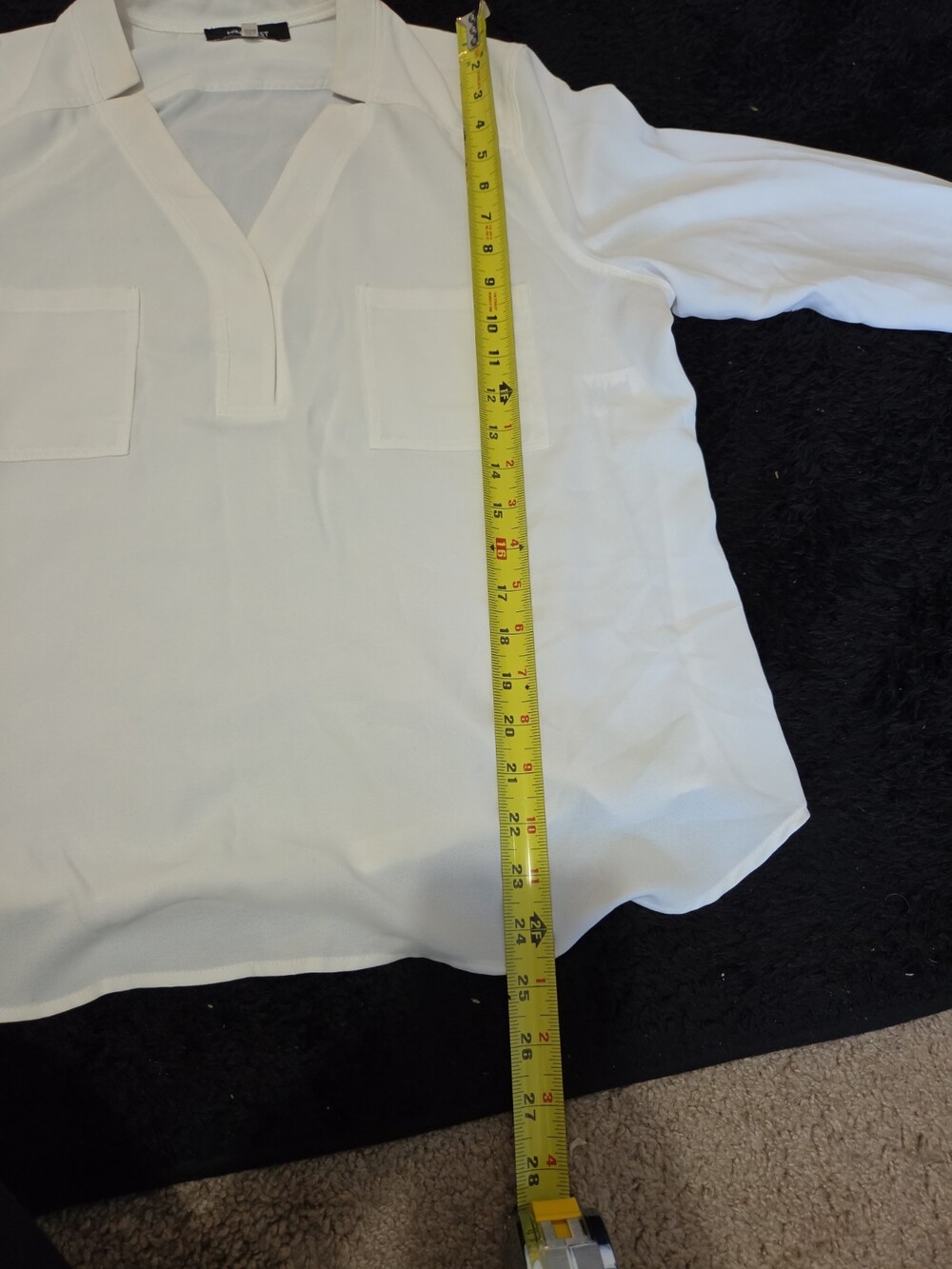 Nine West Blouse White Pocket Split Neck Career Top Gently Used Size PXL - Picture 14 of 16